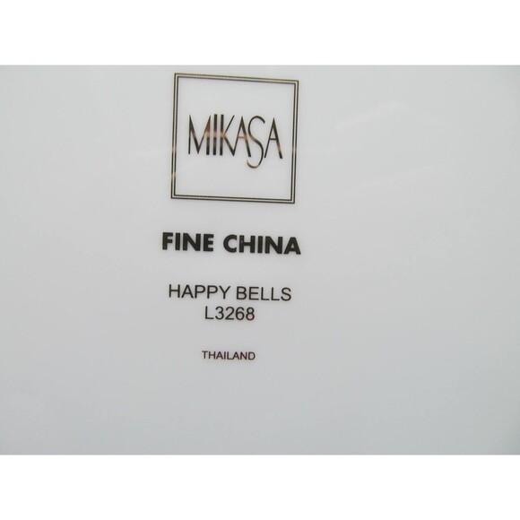Mikasa Happy Bells Luncheon Accent Octagonal Plates 9" Set of 2 - Picture 7 of 9